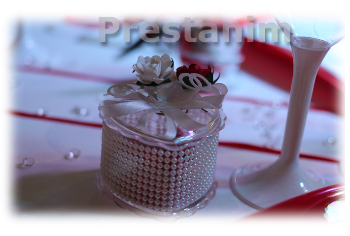 contenant-dragees-mariage-chic-rouge-blanc