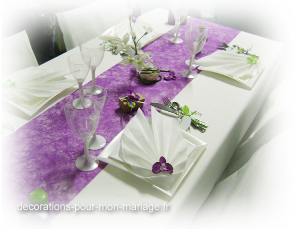 decorations-pour-mon-mariage-table-prune