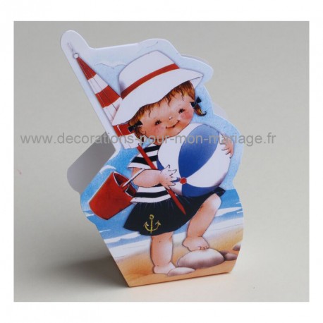 boites-dragees-fille-a-la-plage